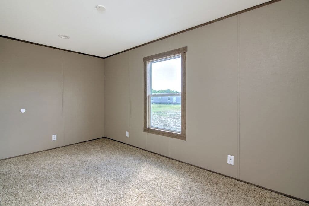 Carina 9270 bedroom home features