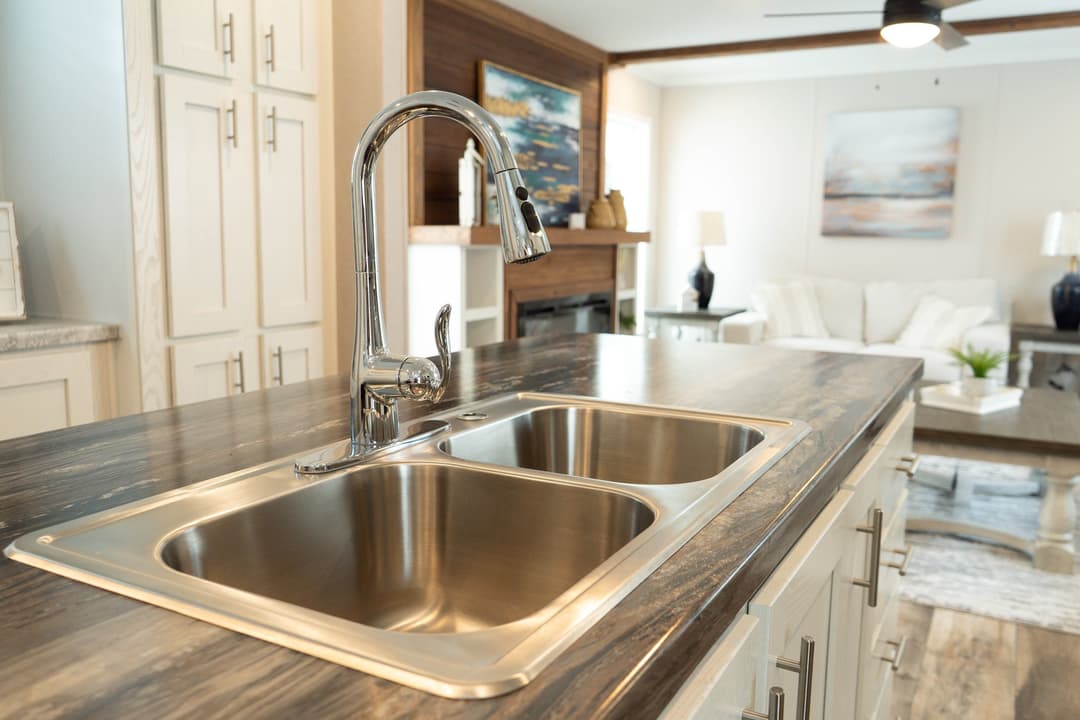 Ace kitchen home features