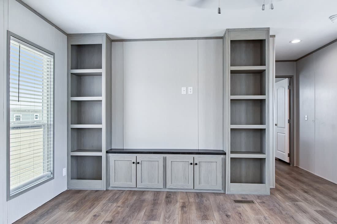 Resolution 16682x interior home features