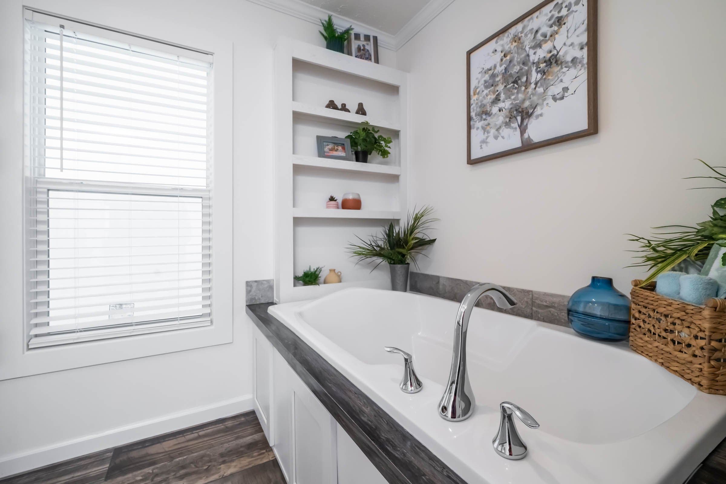 Milo bathroom home features