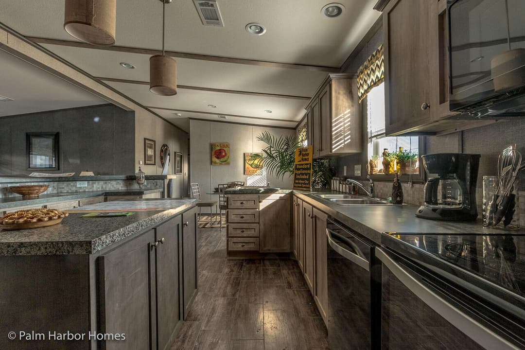 Benbrook 28644b kitchen home features