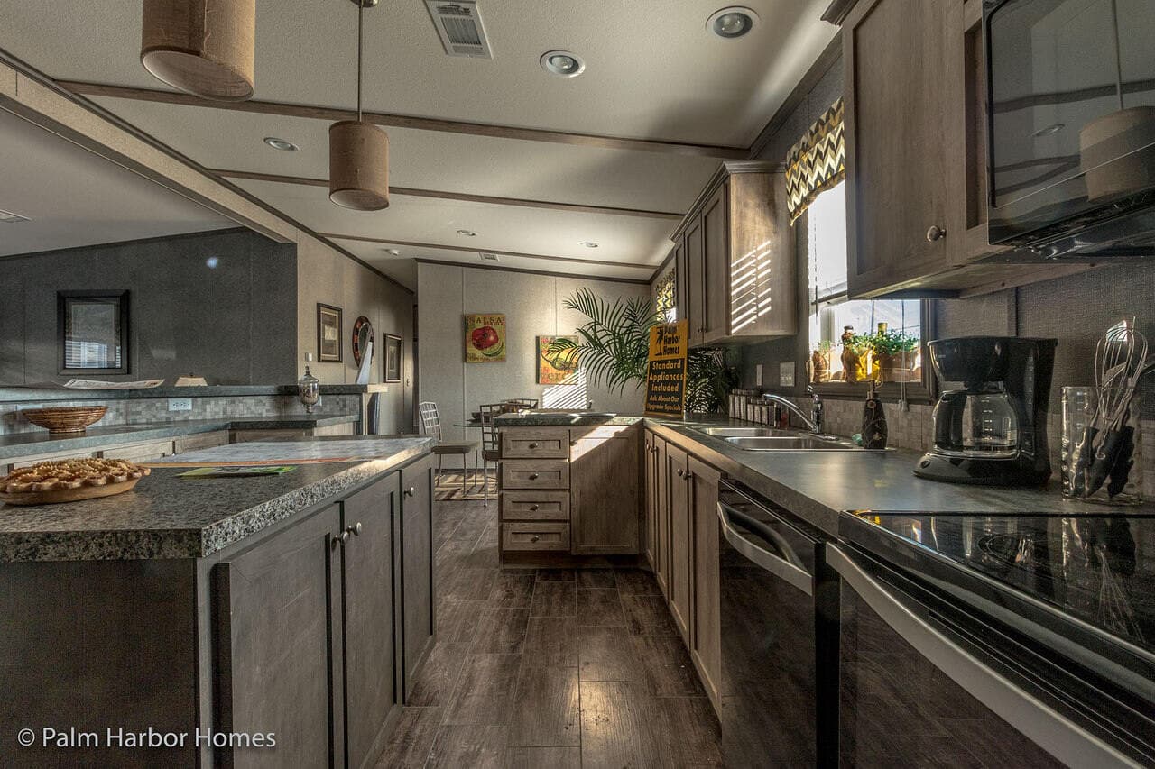 Benbrook 28644b kitchen home features