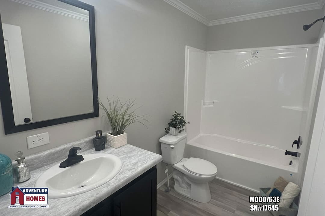 Mod0763e bathroom home features