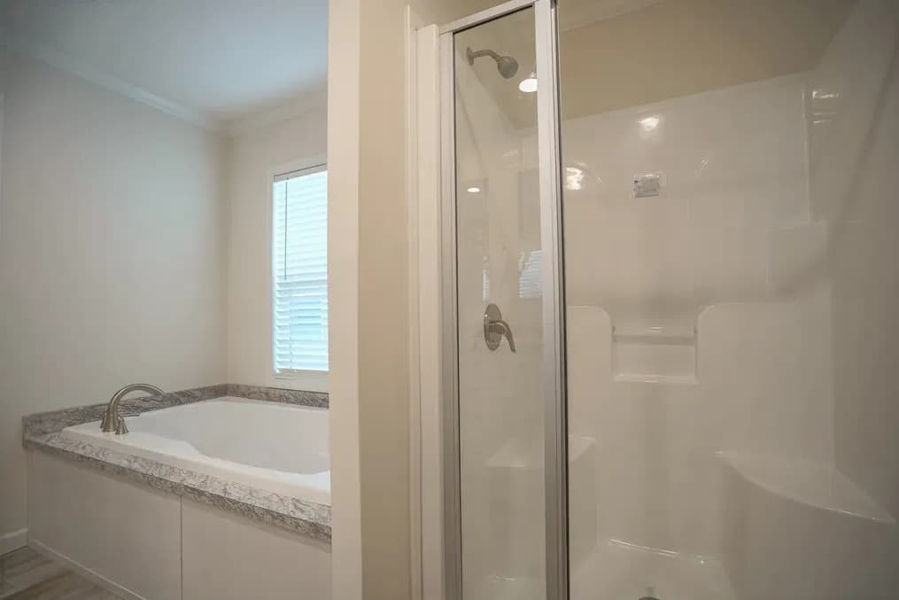 Cool breeze bathroom home features