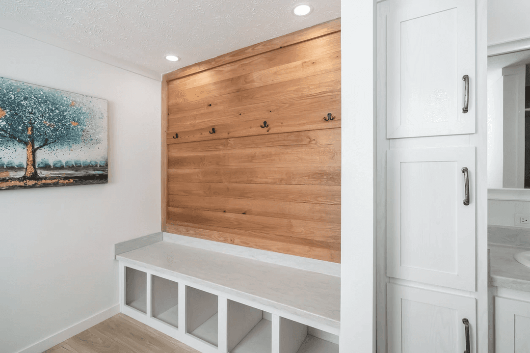 The chickasaw interior home features