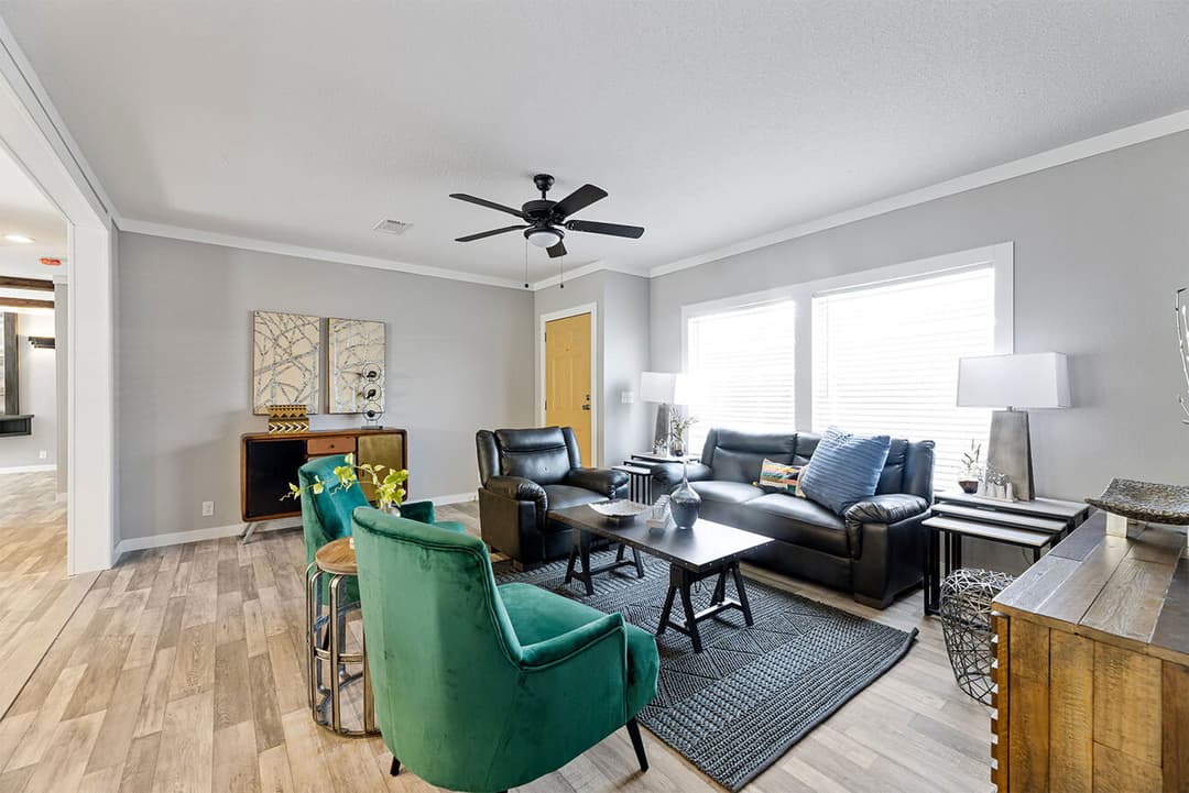 Sheridan 30483s interior home features