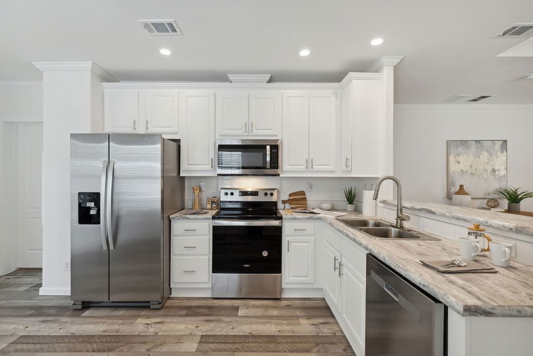 Silver springs 5029 kitchen home features