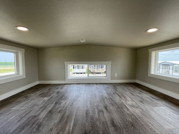 Tumbleweed interior home features