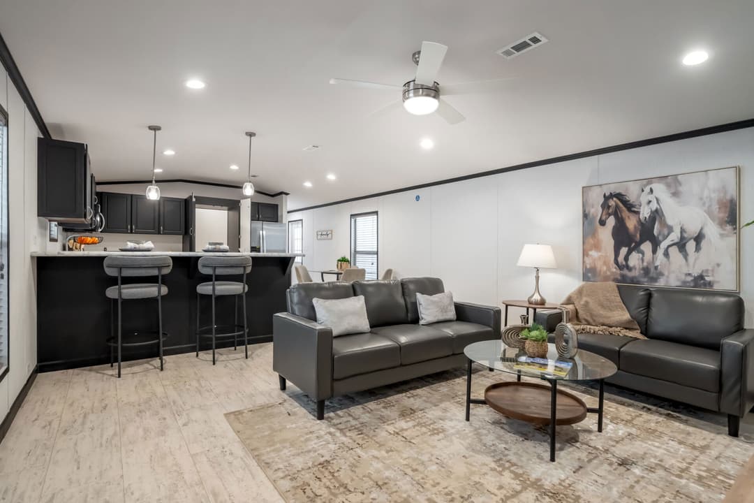 Classic c-1680-32m interior home features