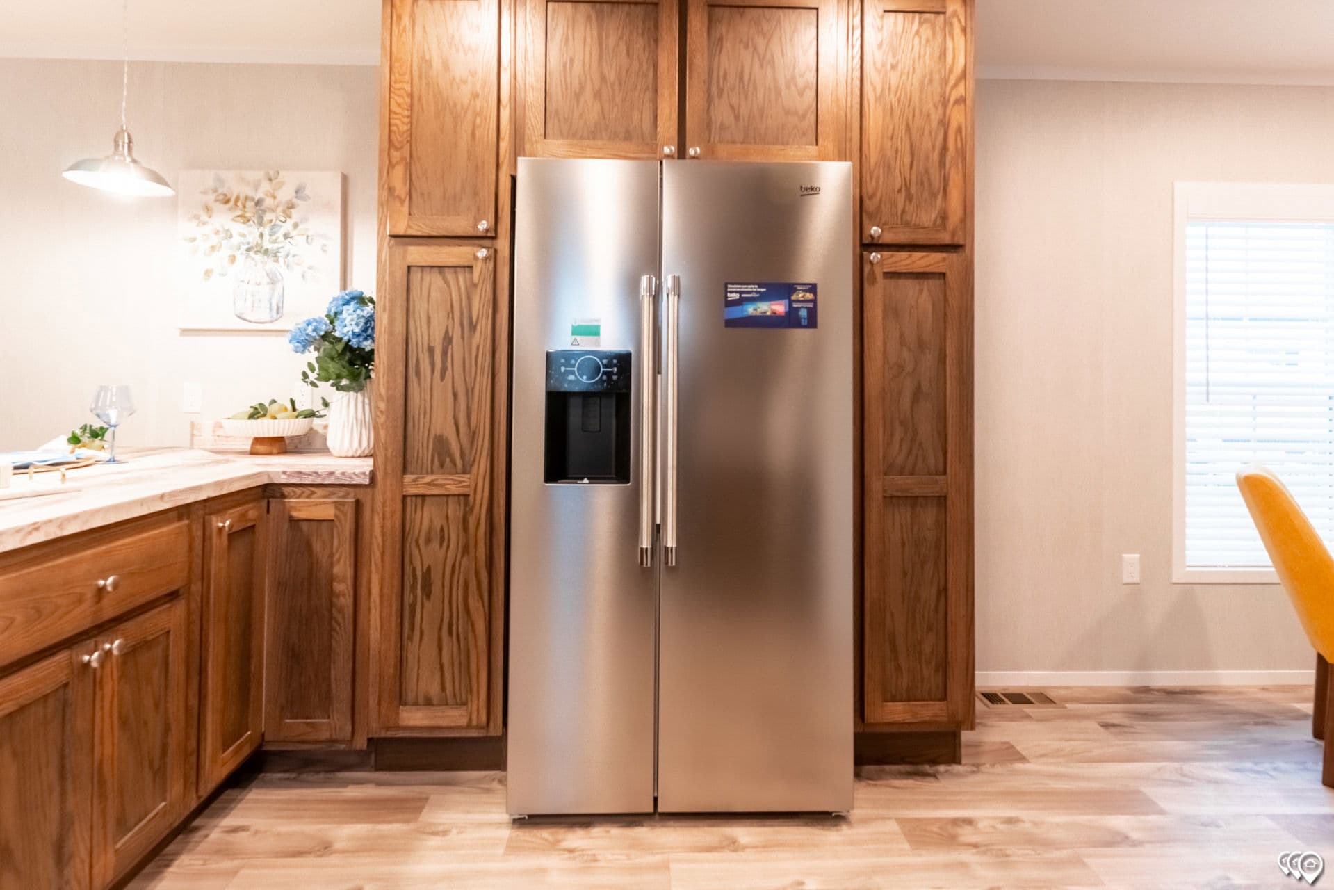 Arc1680-8012 kitchen home features