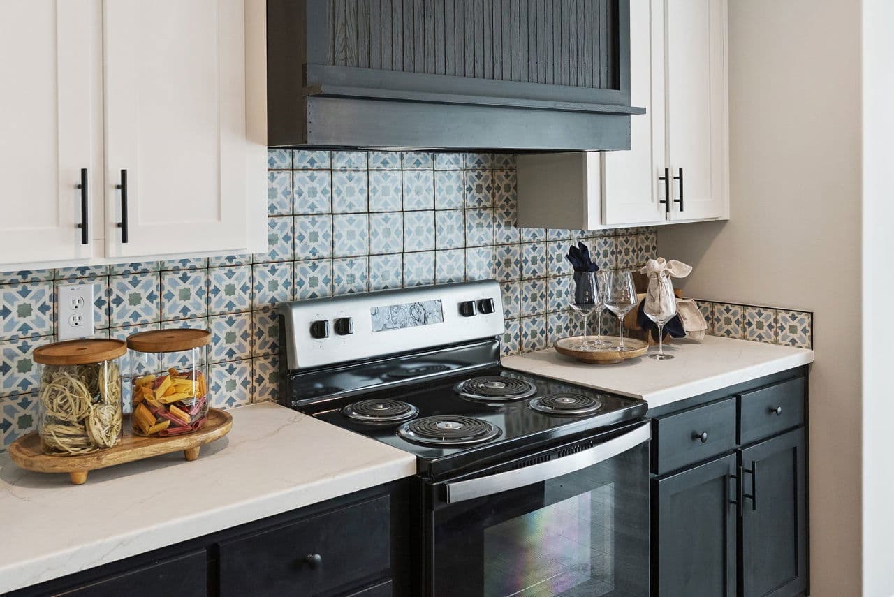 Blue sky kitchen home features