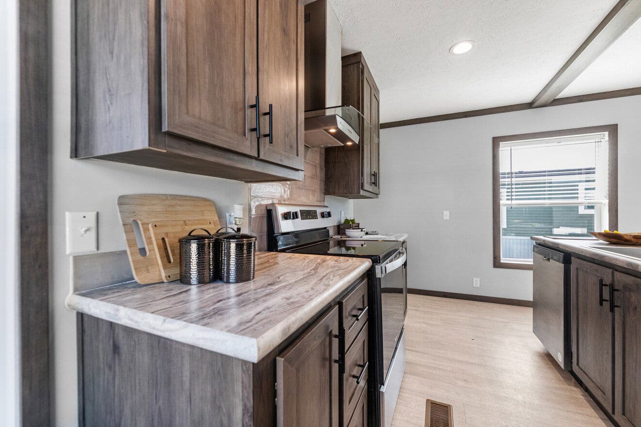 Pioneer 16763k kitchen home features