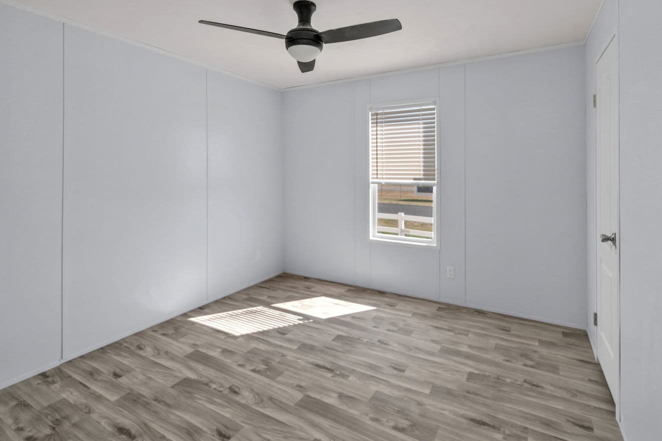 Valu maxx premier 32684f interior home features