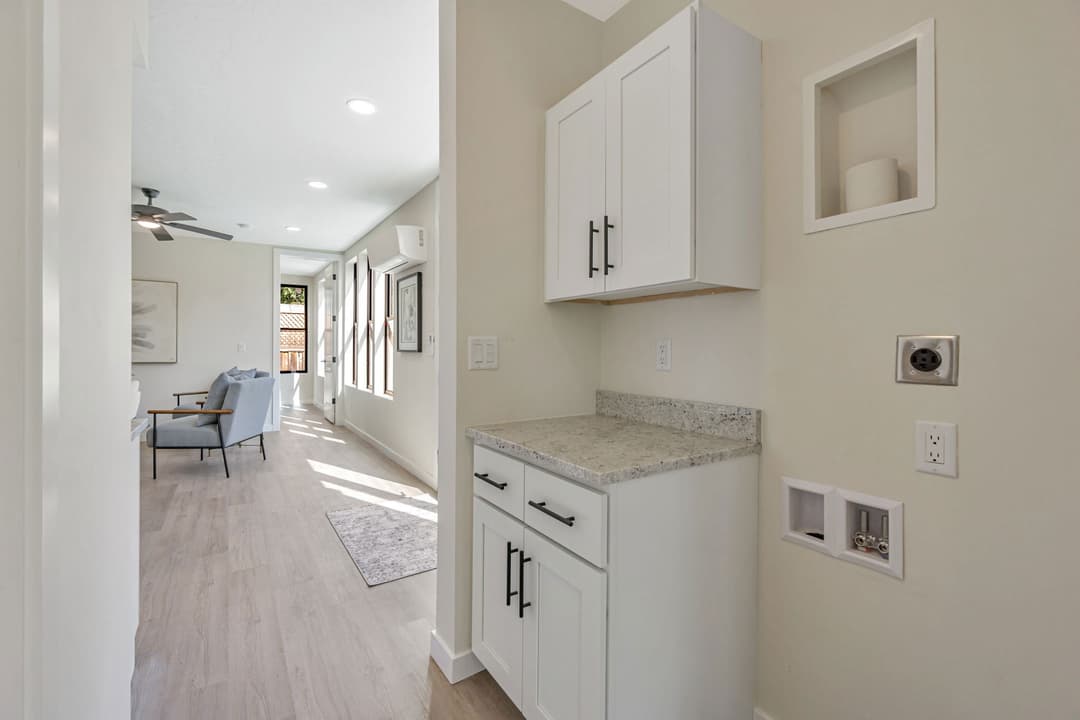 The piedmont (34') interior home features