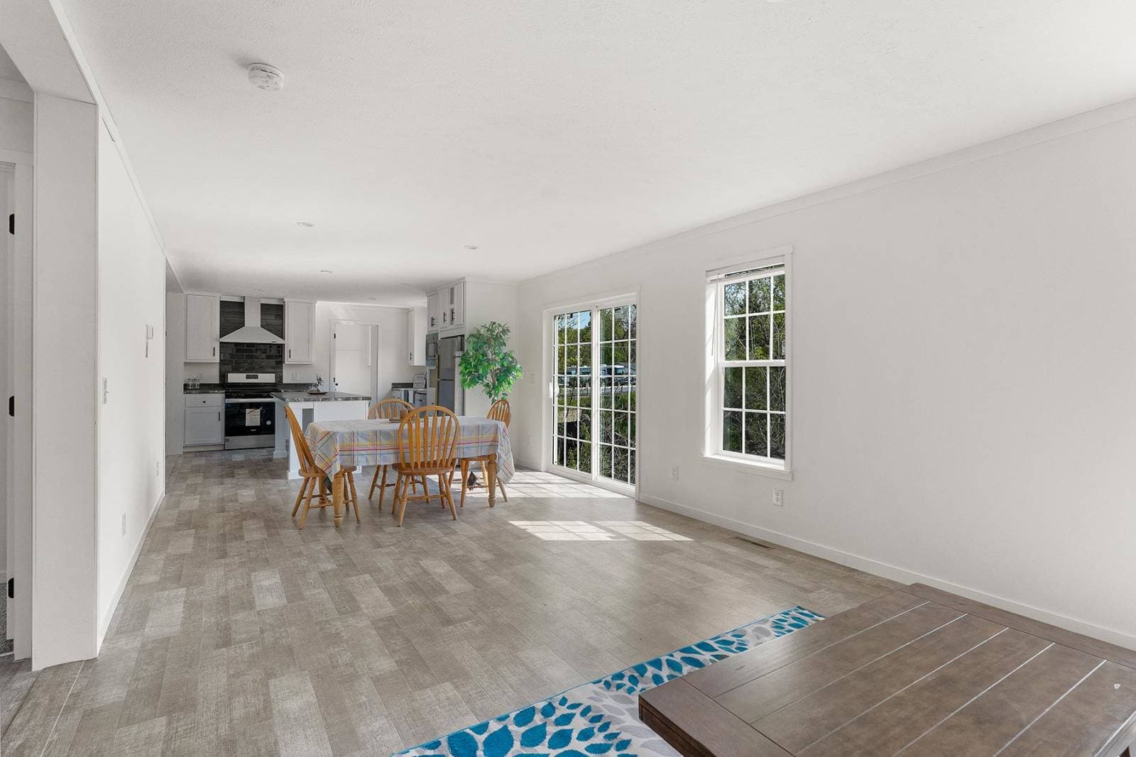 East point - insight interior home features