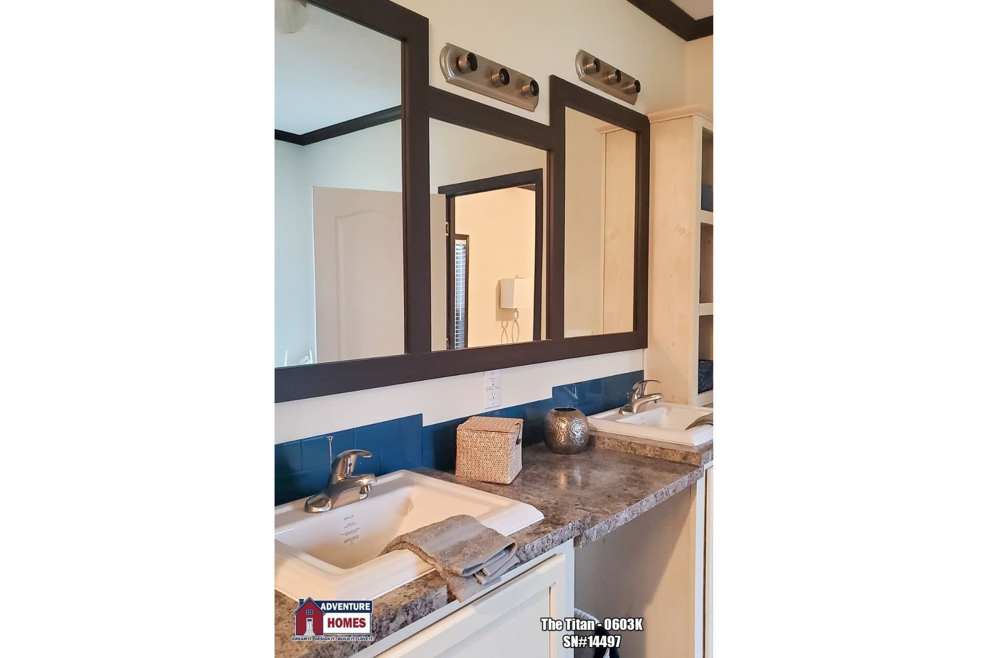 Titan | 0603k bathroom home features