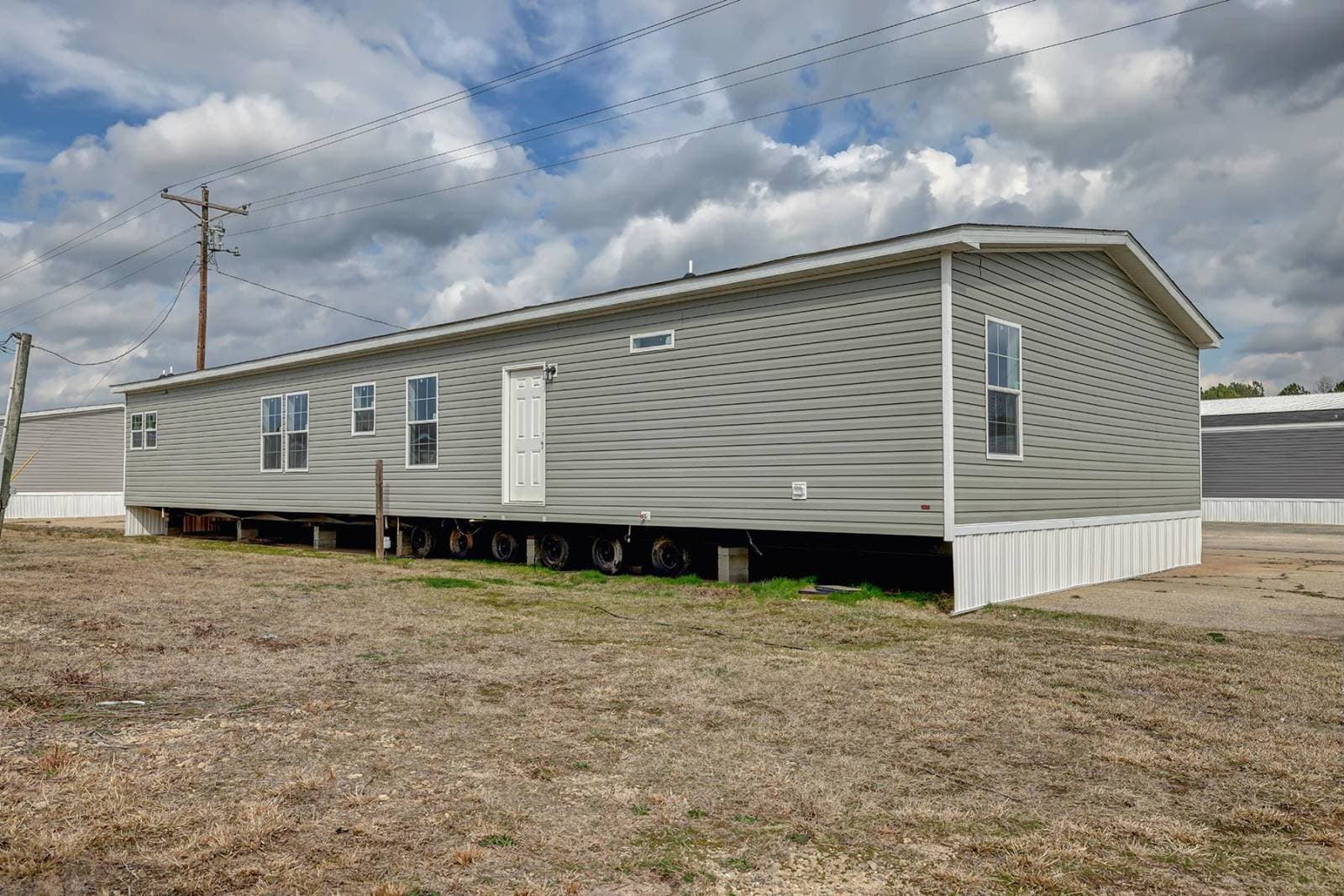 Ironclad 3276-20 exterior home features