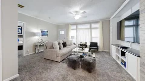 Mod0764c interior home features