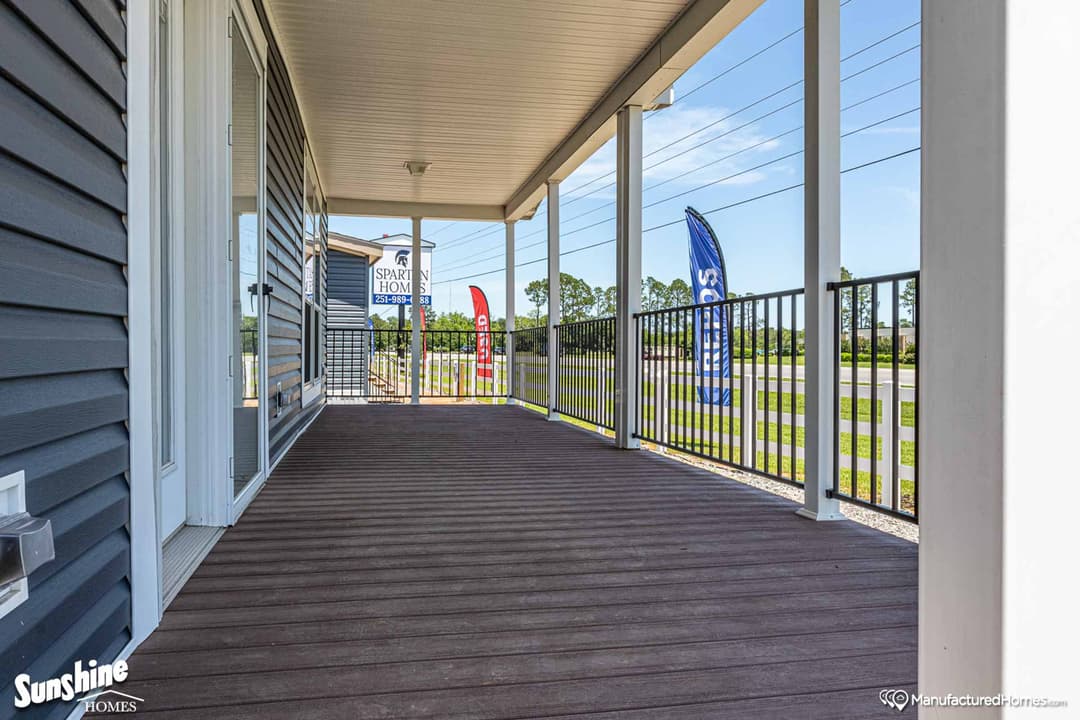 Pri3260-2028 exterior home features