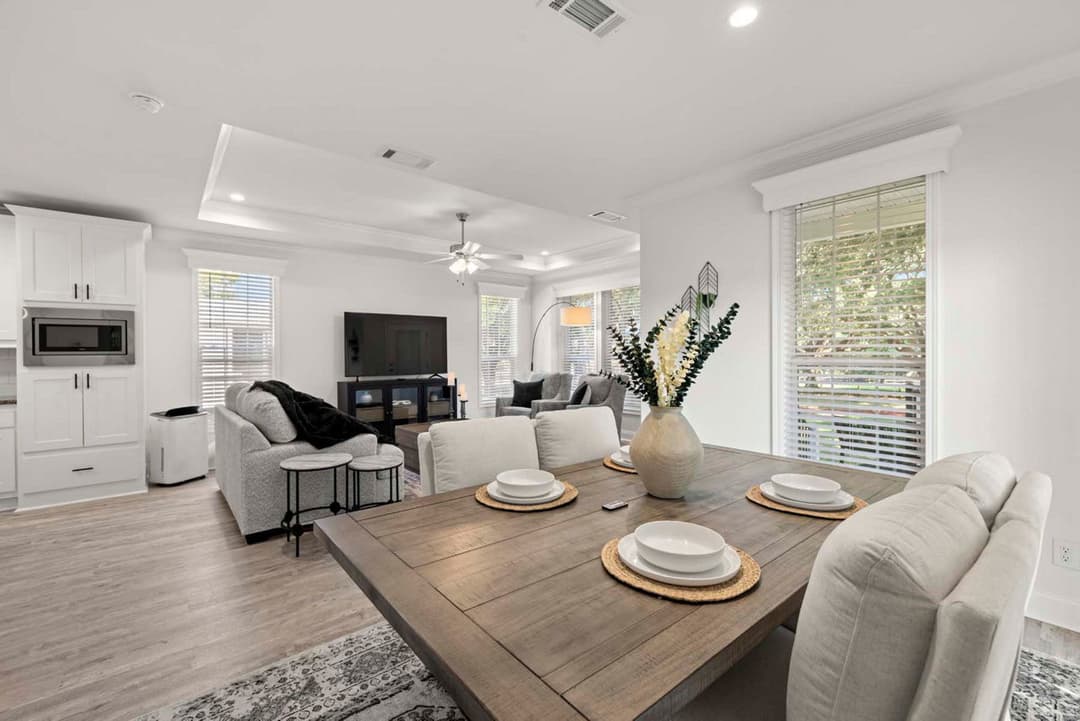 Silver springs 5046 interior home features