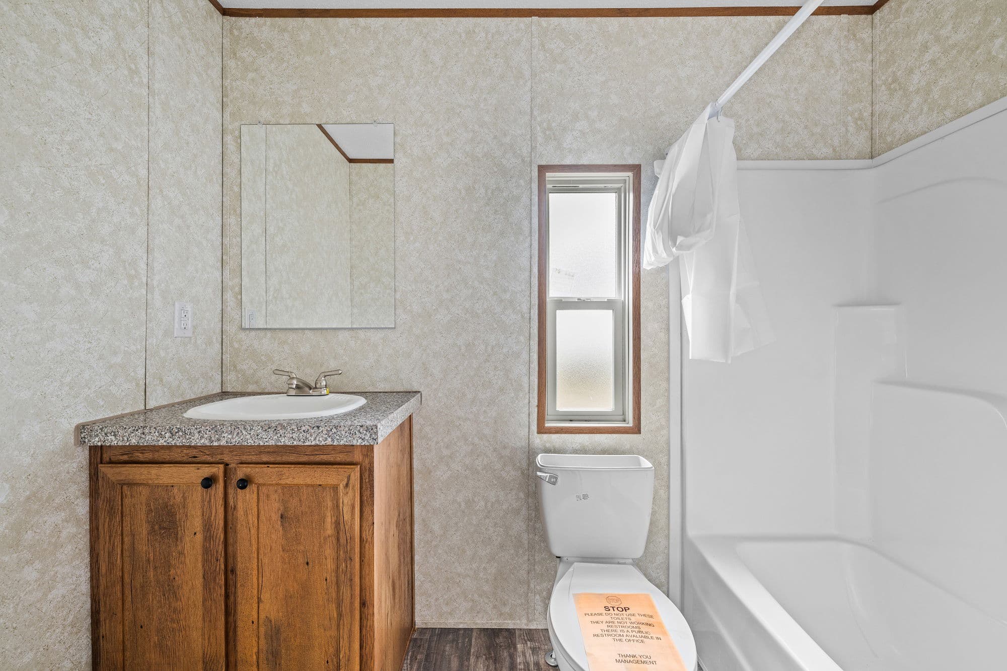 Dart bathroom home features