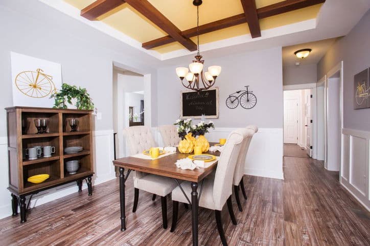 Baxter 42483a interior home features