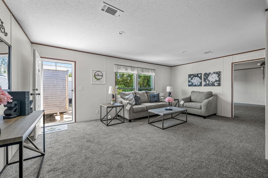 Mj interior home features