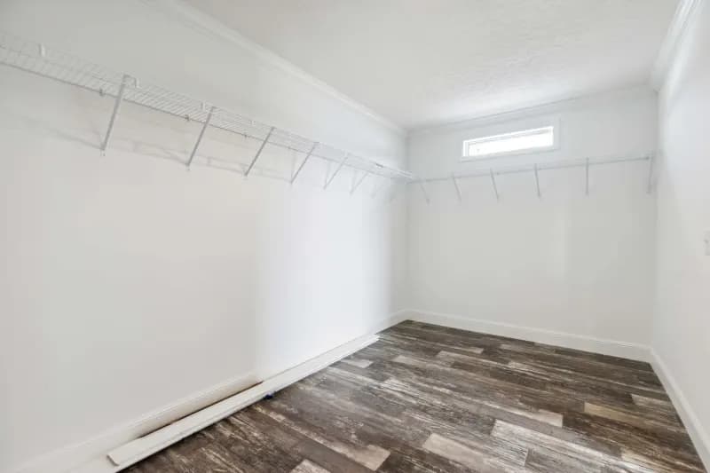 Freedom 3276517 interior home features