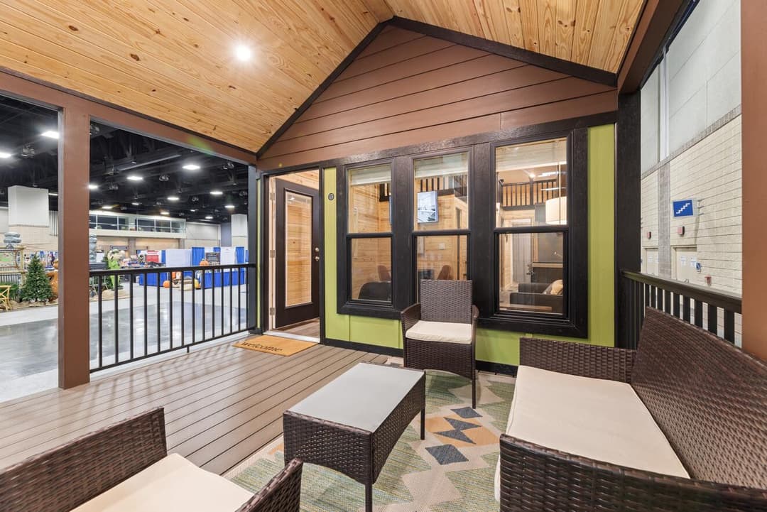 Eagle loft 13291p exterior home features