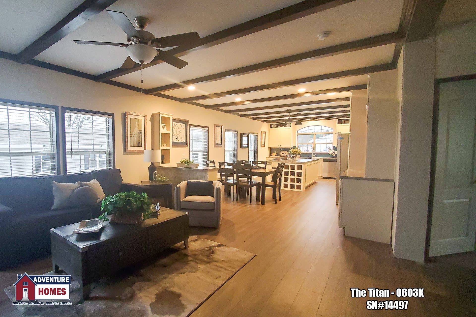 Titan | 0603k interior home features