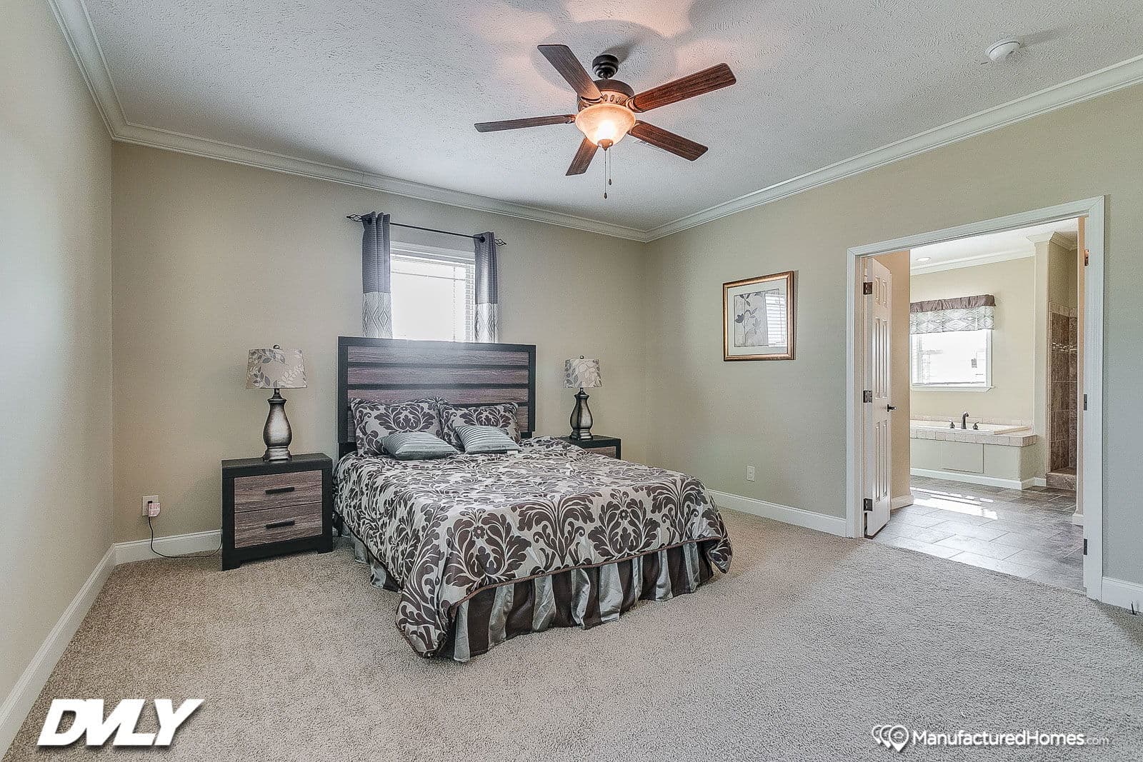 Briarritz bedroom home features