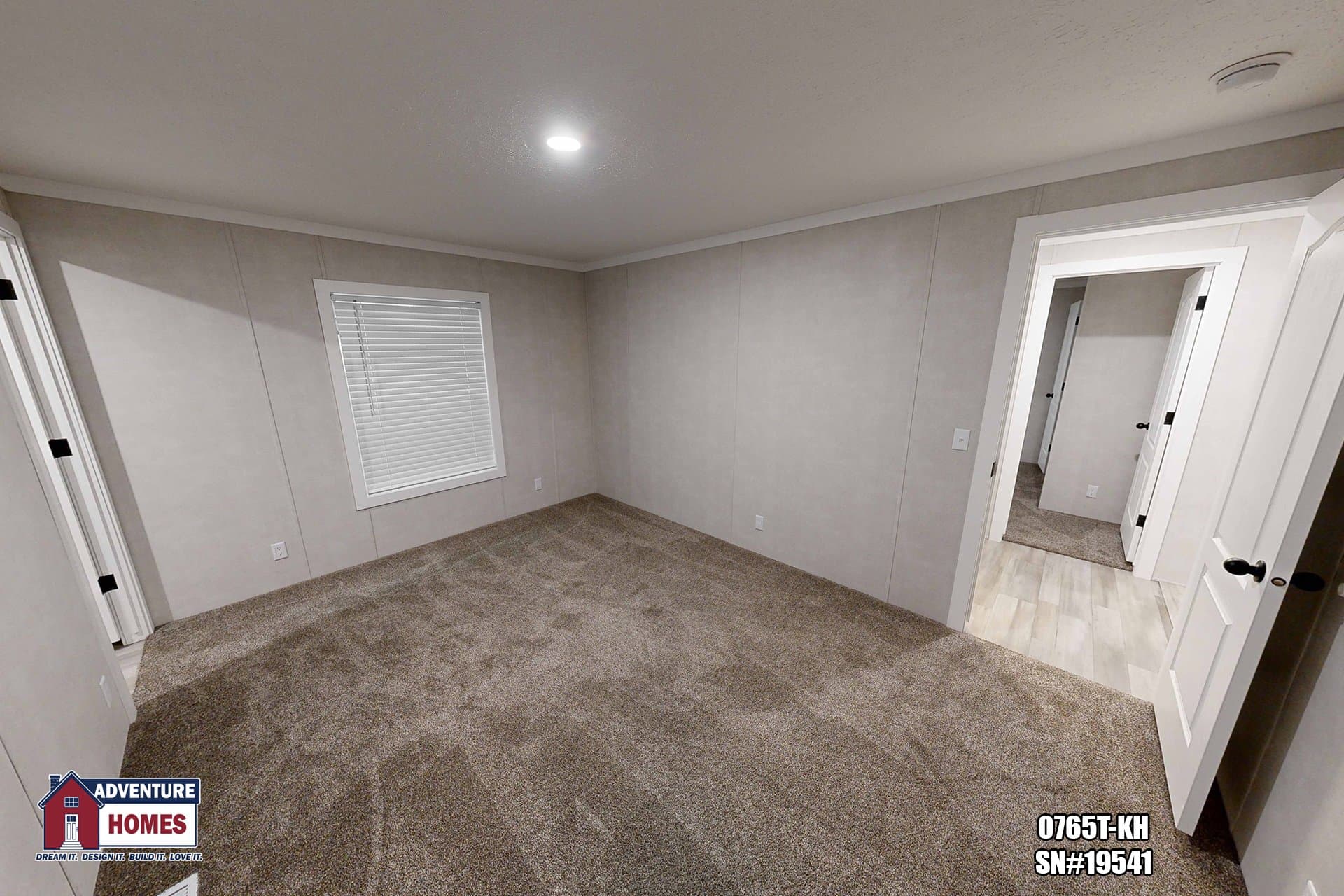 0765t-kh bedroom home features