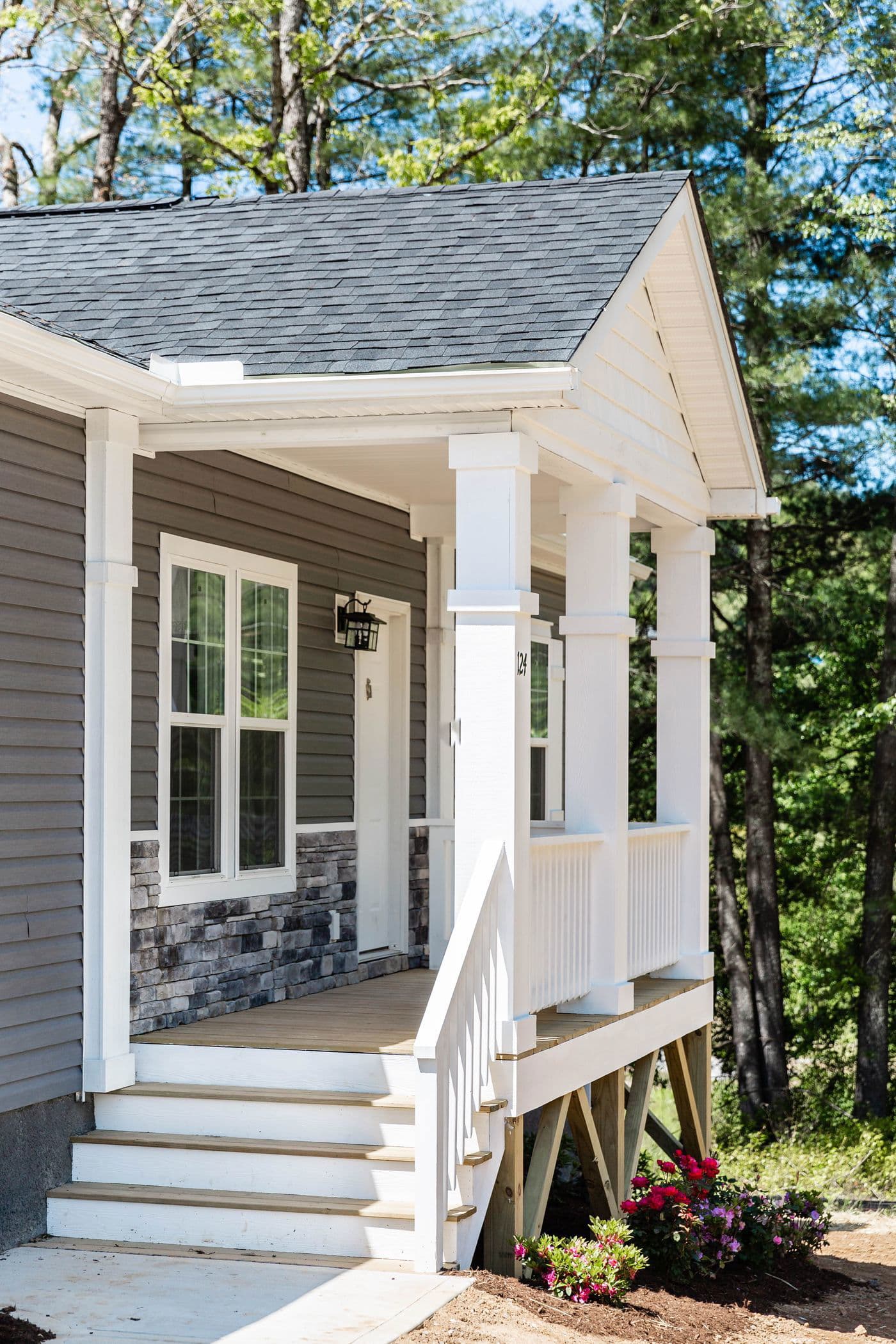 The elite 60 exterior home features