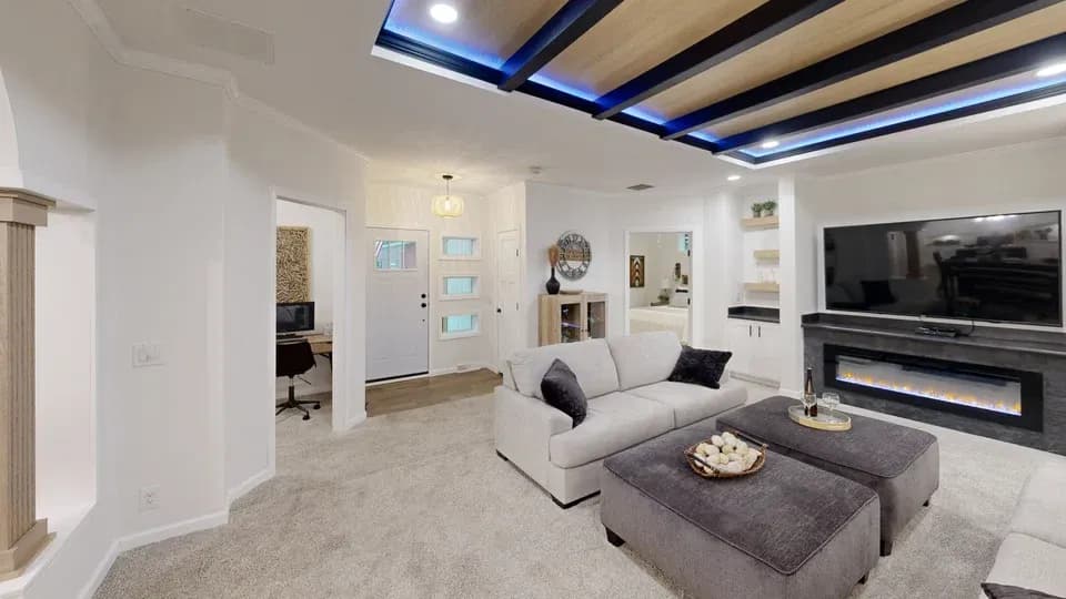 Mod4683z interior home features