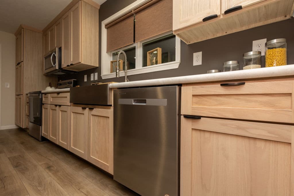 Essence 20 kitchen home features