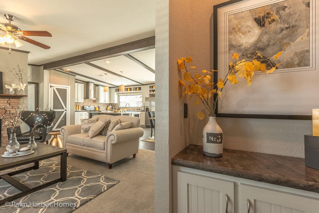 Carrington 30764c interior home features