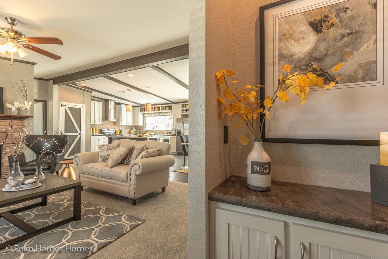 Carrington 30764c interior home features