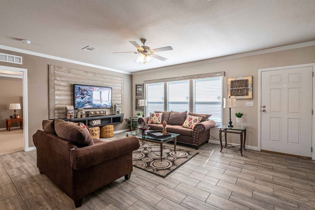 Urban homestead 28563c interior home features