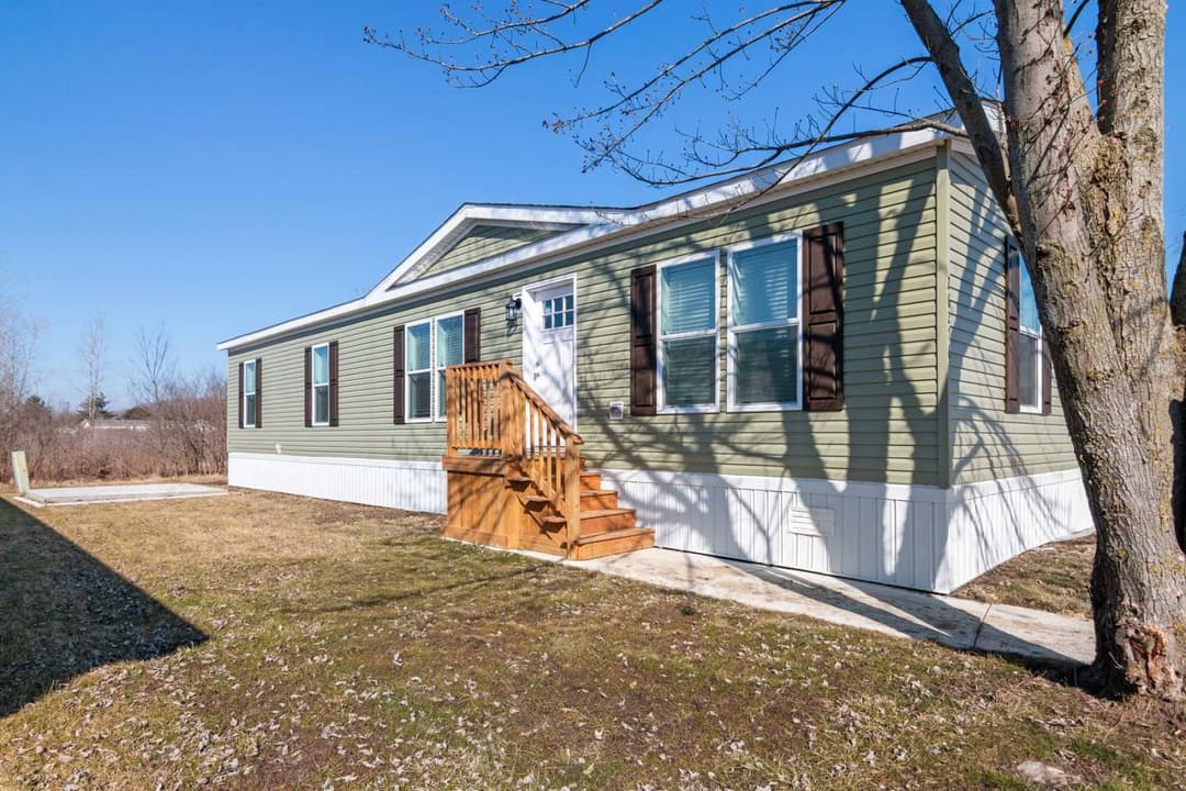 N679 elevation and exterior home features