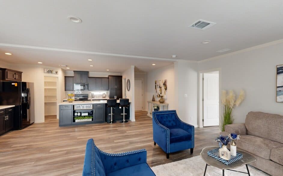 Nordic 6364 interior home features