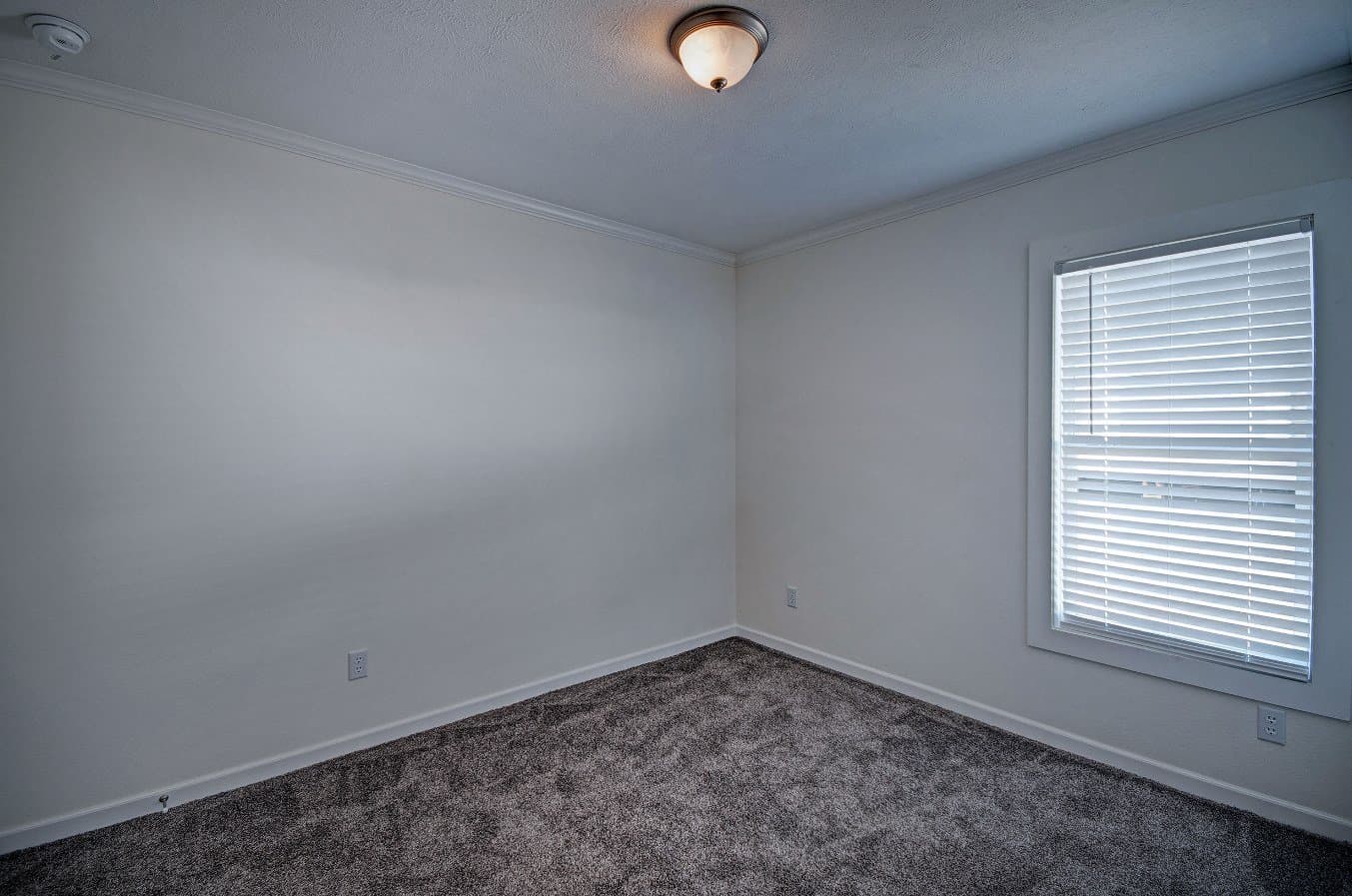 Ashbank bedroom home features