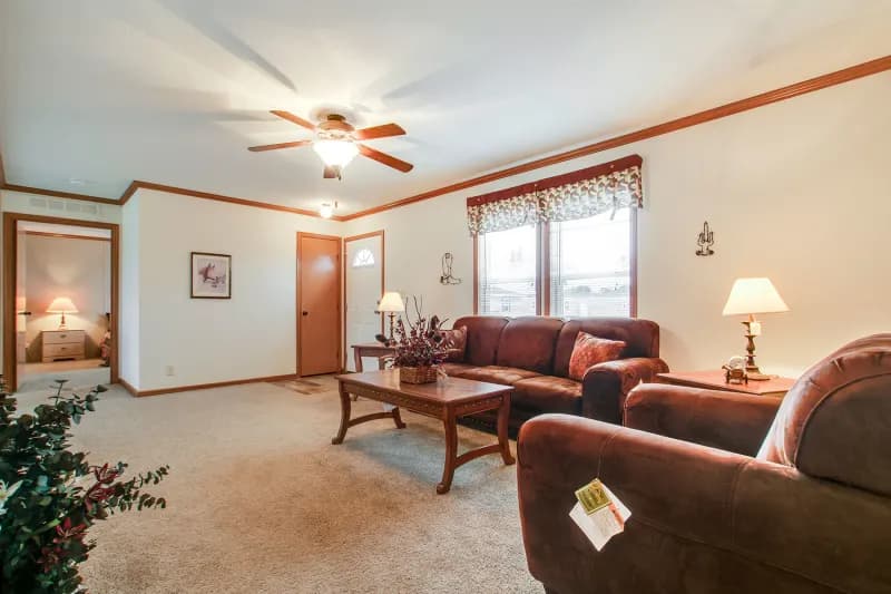 Arlington 2214 interior home features