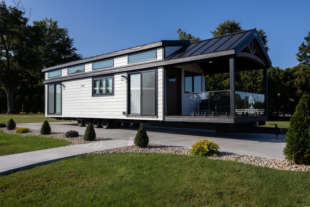 Eldorado 9099pwd elevation and exterior home features