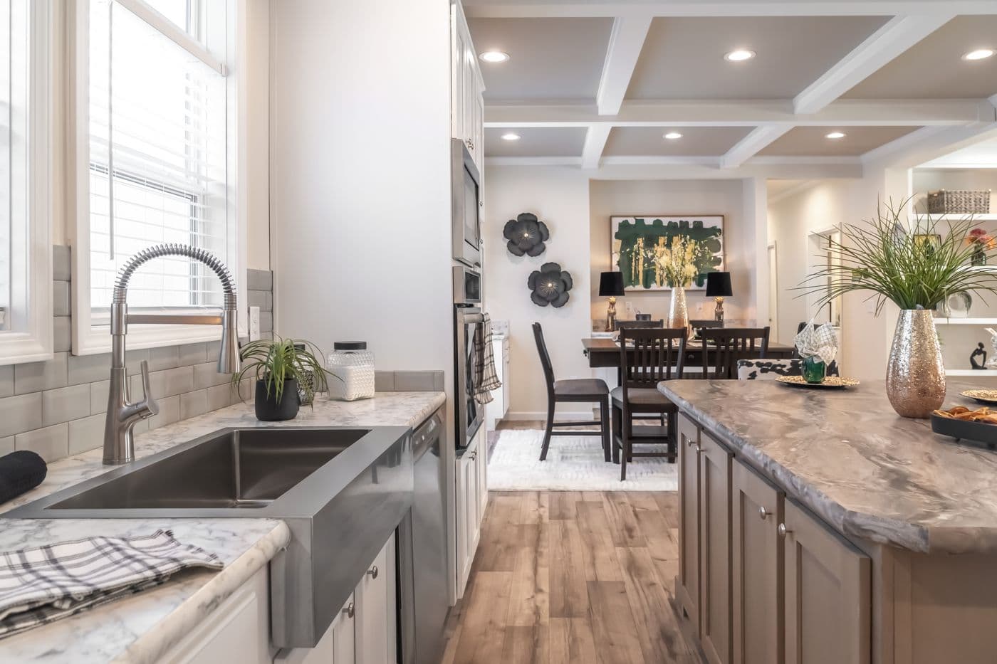 Super 68 elite kitchen home features