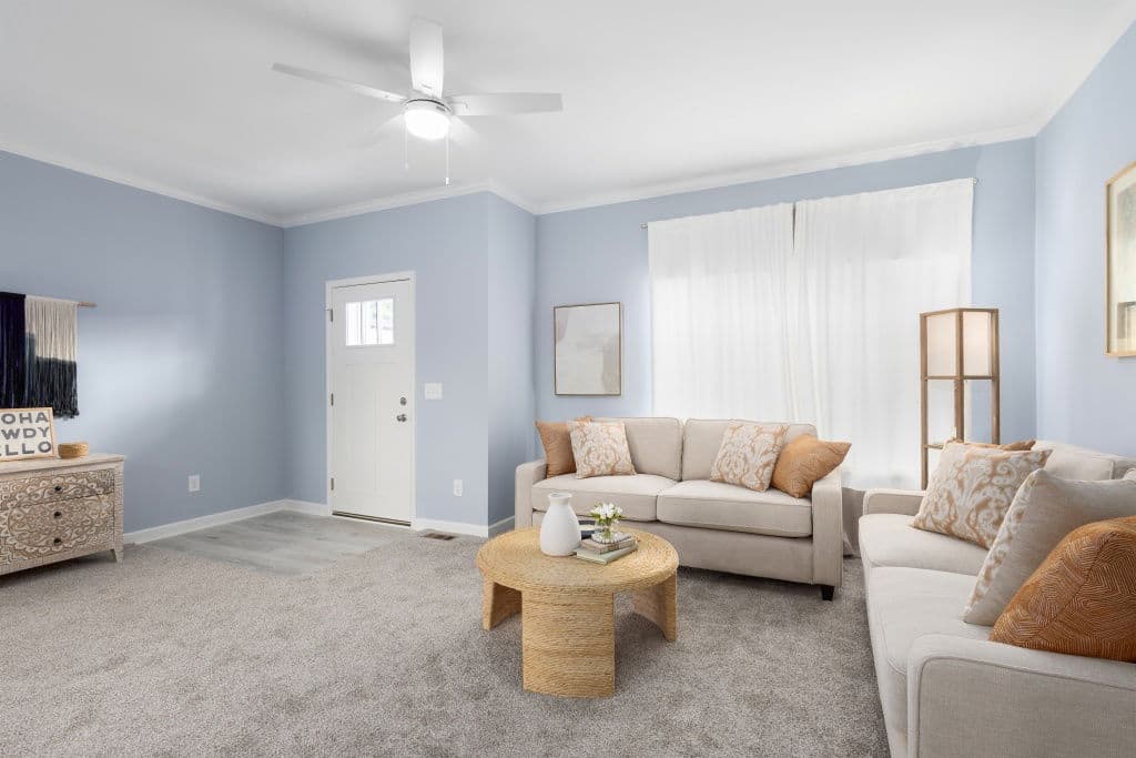 Limited 3 28563b interior home features