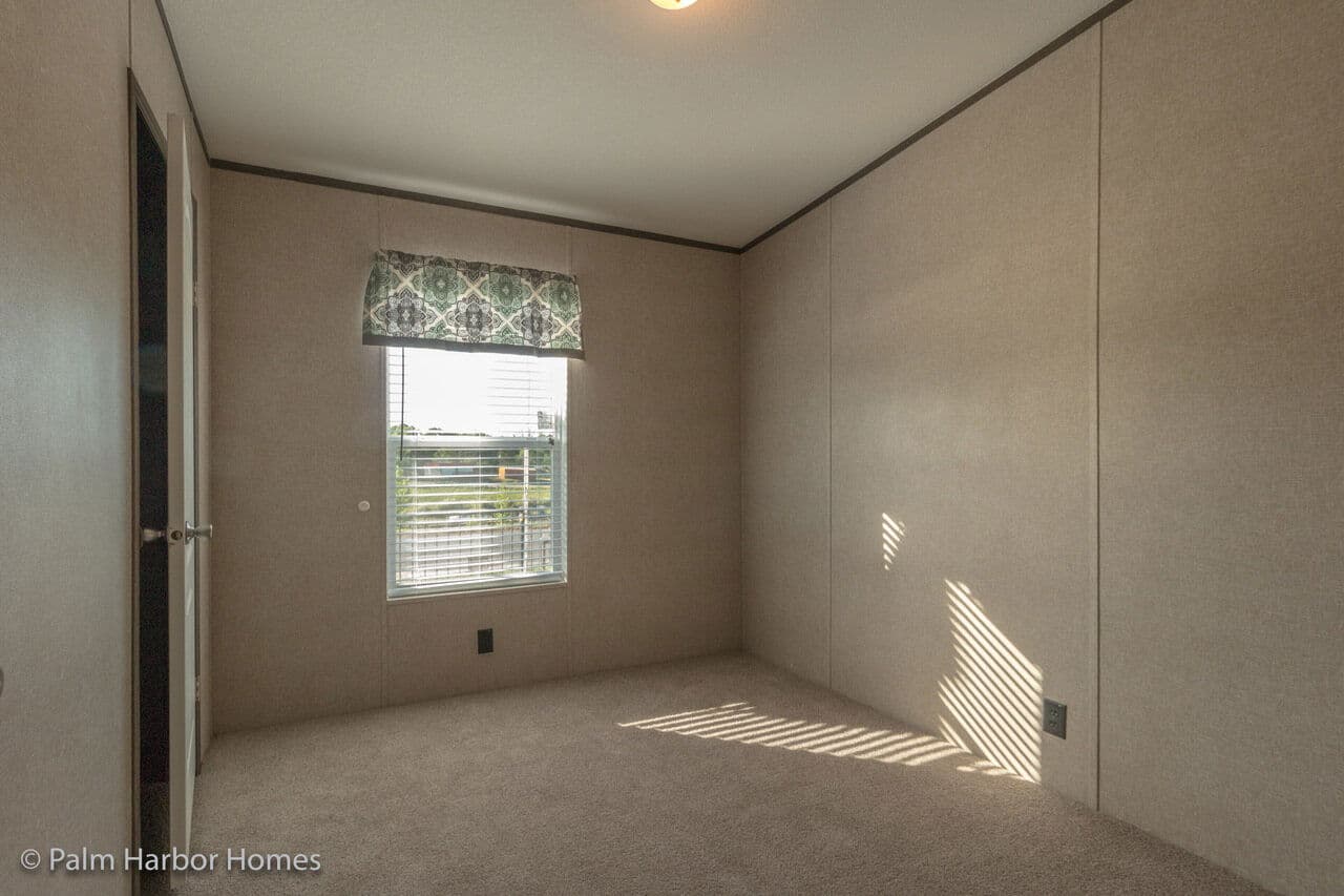 Carrington 30744c interior home features