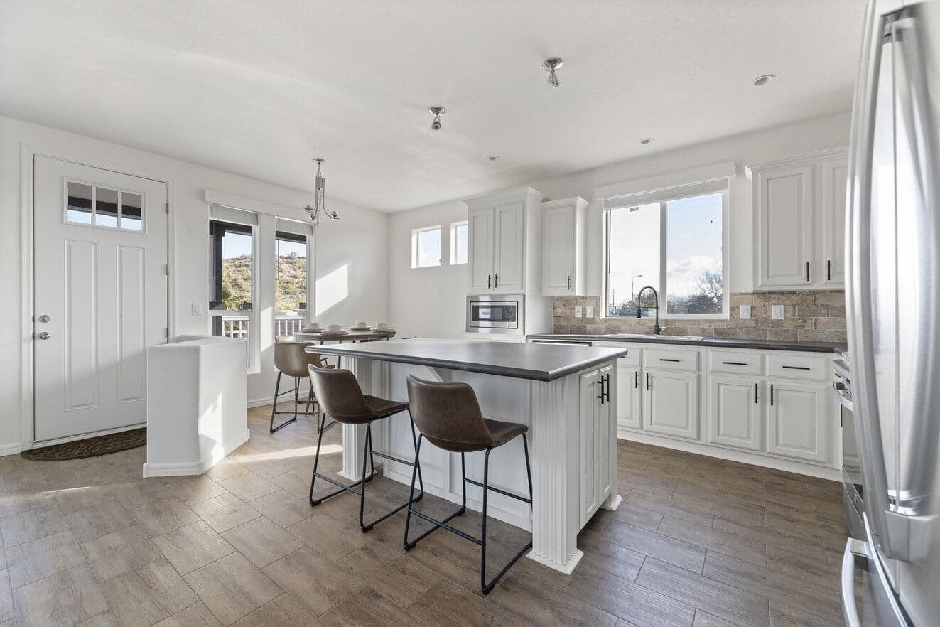 Pacifica  interior home features