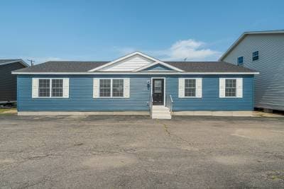 Ne-619 elevation and exterior home features