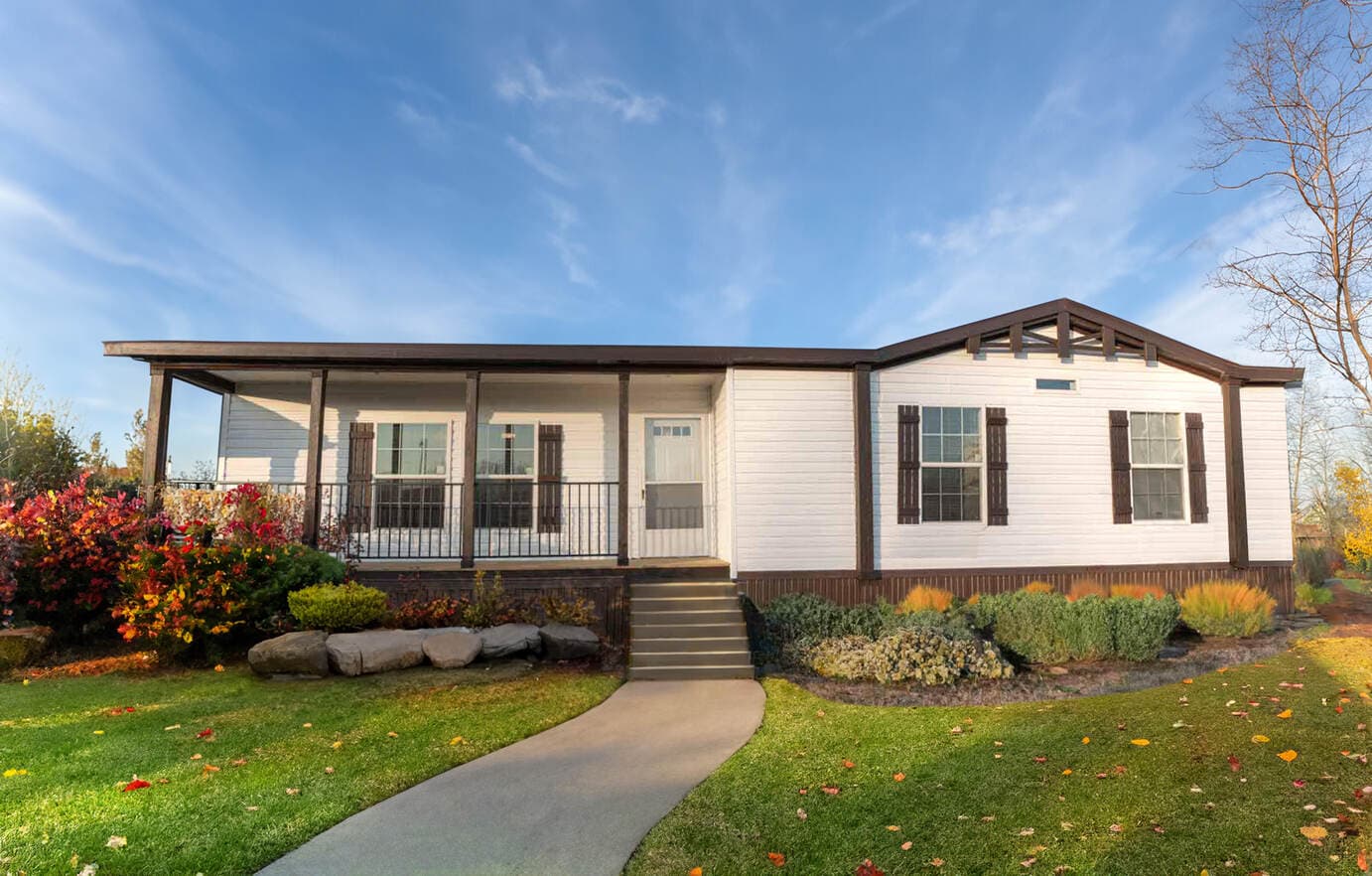 Pegasus 32583h hero, elevation, and exterior home features