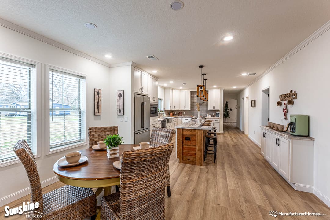 Pri3284-2015 interior and hero home features